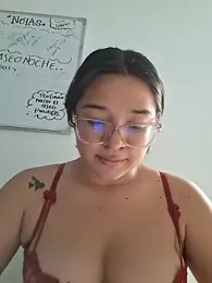 -VICKKY webcam stripchat model stream image