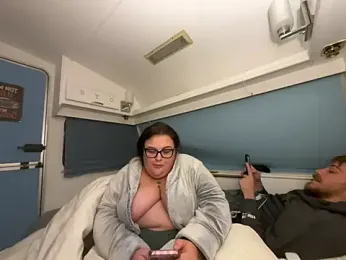 imagem do stream de BBWlucyxxx