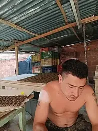 Imagem do stream de hoteder no stripchat