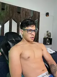TonyPetrovjs webcam stripchat model stream image