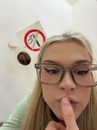Nicoleevien webcam stripchat model stream image