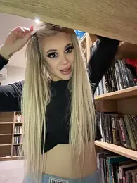 AlyssaFoxx_ webcam stripchat model stream image
