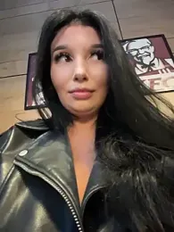 Tisha_Busty webcam stripchat model stream image