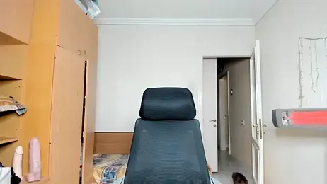 hot_muscle webcam stripchat model stream image