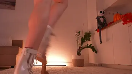 Miablueye webcam stripchat model stream image